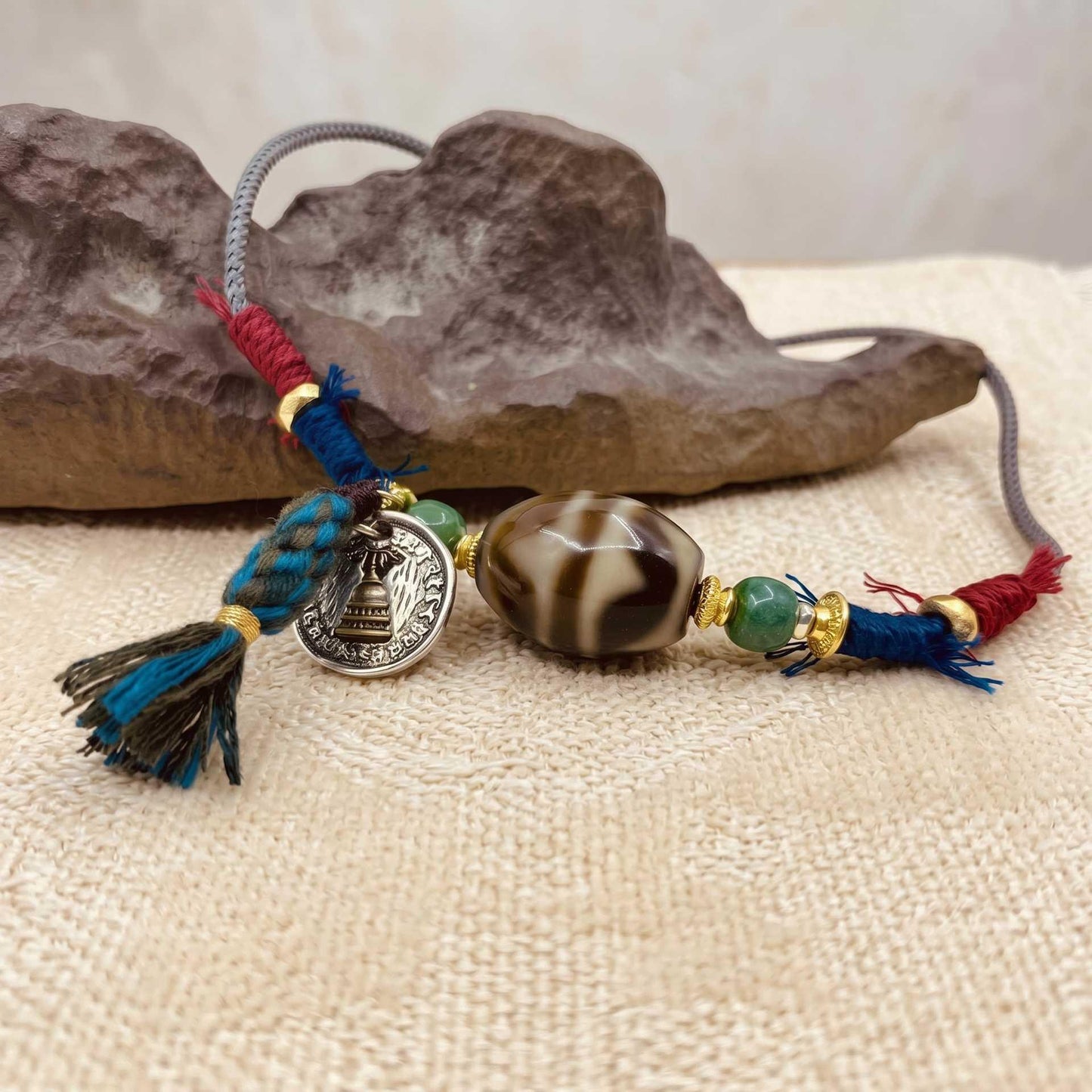 [Storyteller Edition]Himalaya Guardian Dalo Dzi Bead Necklace